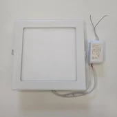 V-TAC süllyeszthető mennyezeti szögletes LED panel 18W meleg fehér - SKU 4869