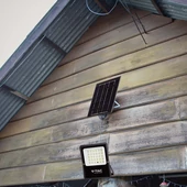 Solar LED Floodlight, 2400 Lumen, 6500K, with remote