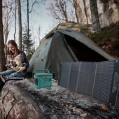 Foldable Solar panel for portable power station, 2x120W with 2in1 cable