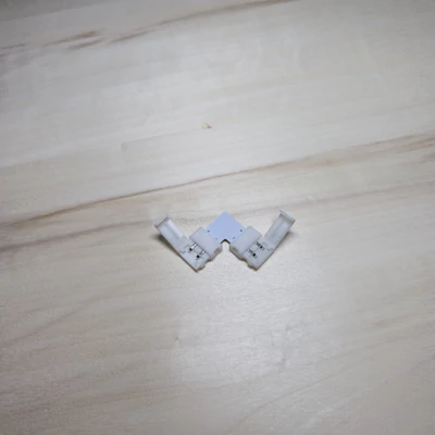 Egyszínű 5050 SMD 10mm LED szalag saroktoldó csatlakozó