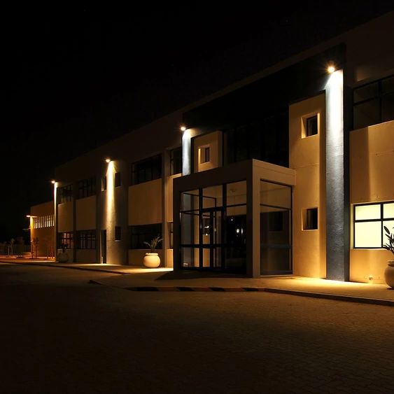 V-TAC CREE SMD D-széria LED reflektor 50W meleg fehér 115 Lm/W, fekete ház - SKU 231996