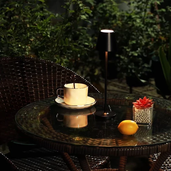 2W Led Table Lamp (4400mA Battery) IP54 Black Body 3000K