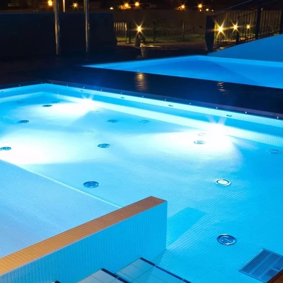 V-TAC 8W LED medencevilágítás, IP68, hideg fehér - SKU 7555