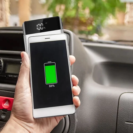 V-TAC fehér, 20000mAh powerbank vezeték nélküli töltővel, kijelzővel - SKU 8860