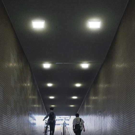 V-TAC felületre szerelhető, műanyag IP20, négyzet LED panel 6W, meleg fehér - SKU 10492