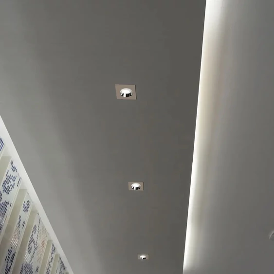 V-TAC GU10 LED spotlámpa keret, törtfehér+króm fix lámpatest - SKU 3122