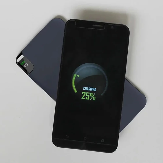V-TAC kék, 8000mAh powerbank vezeték nélküli töltővel, kijelzővel - SKU 8862
