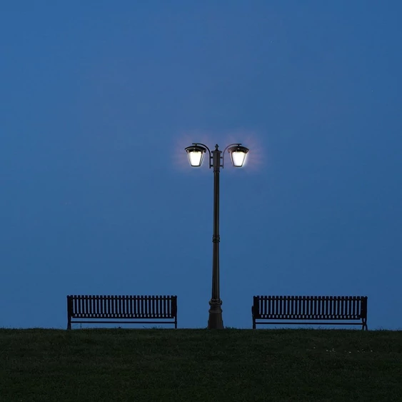 Pole Lamp 2XE27 1990mm IP44 Black