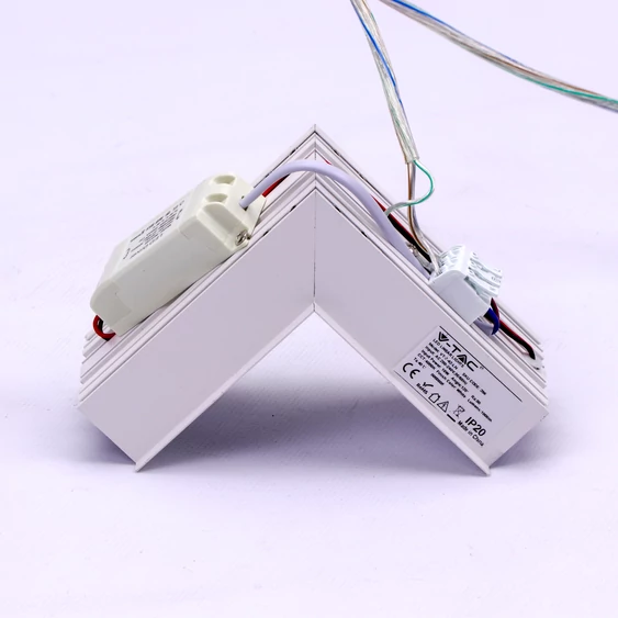 10W L Shape Connector Inside For Hanging White Body 4000K