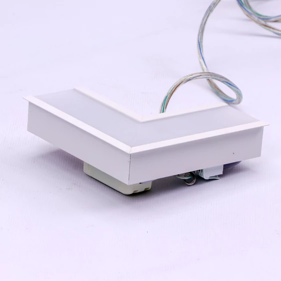 8W L Shape Connector White Body 4000K